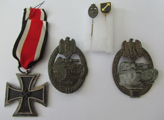 Document/Medal grouping, 23rd Panzer divison Panther V crewman...