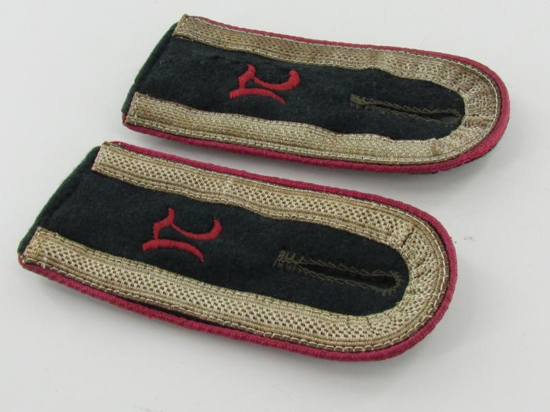 Wehrmacht (Heer) M36 shoulder boards ( NCO) NebelWerfer-Aufklärungs-Abts.'