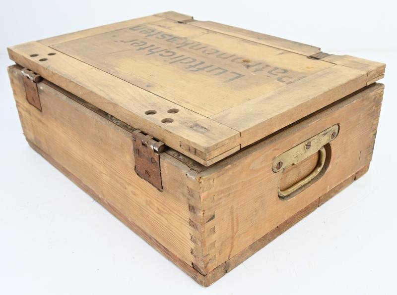 German WH 'Luftdichten Patronenkasten' Ammunition box