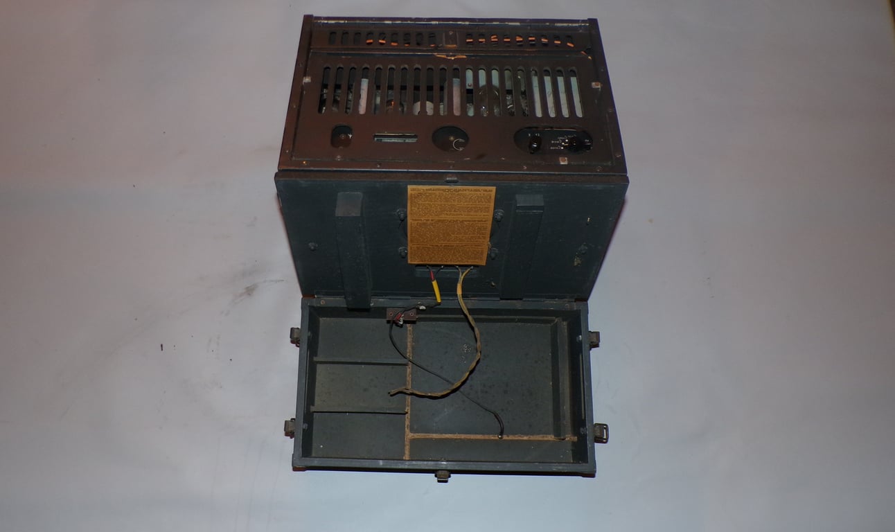 WH / Luftwaffe  Philips 156 UBV Broadcast Receiver