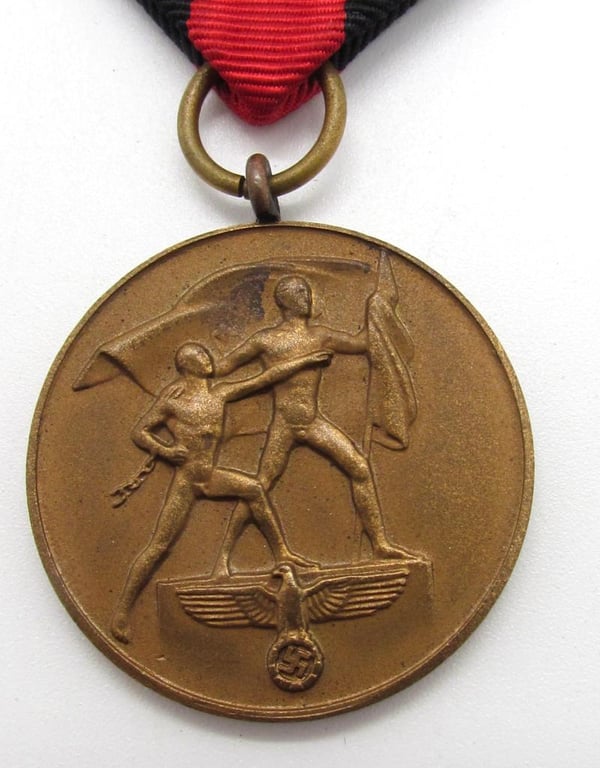 Cased '1 Oktober 1938' Medal ( Deschler )