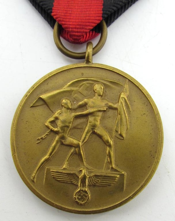 Sudetenland annexation medal  1938 ( Anschluss Medal ) with Case