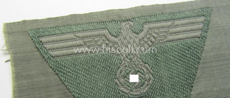 WH (Heeres) so-called: 'M43-pattern') cap-eagle/cocarde (ie. cap-trapezoid) as was specifically produced for usage on the so-called: 'M-43'-model field-caps (ie. 'Einheitsfeldmützen')