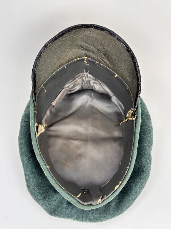 Untouched Heer Infanterie officer crusher Feldmutze.