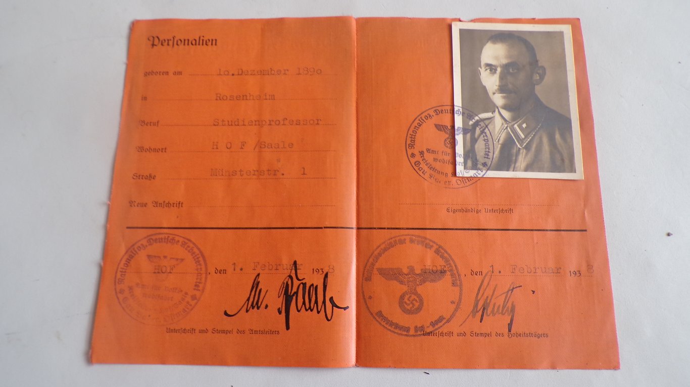 Grouping of an a SA Truppführer