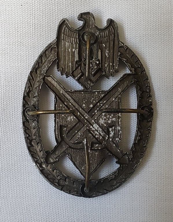 German WWII Heer Schützenschnur shield - 2nd pattern