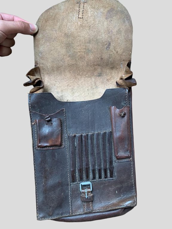 WH (HEER) / LW Brown Mapcase -1939-