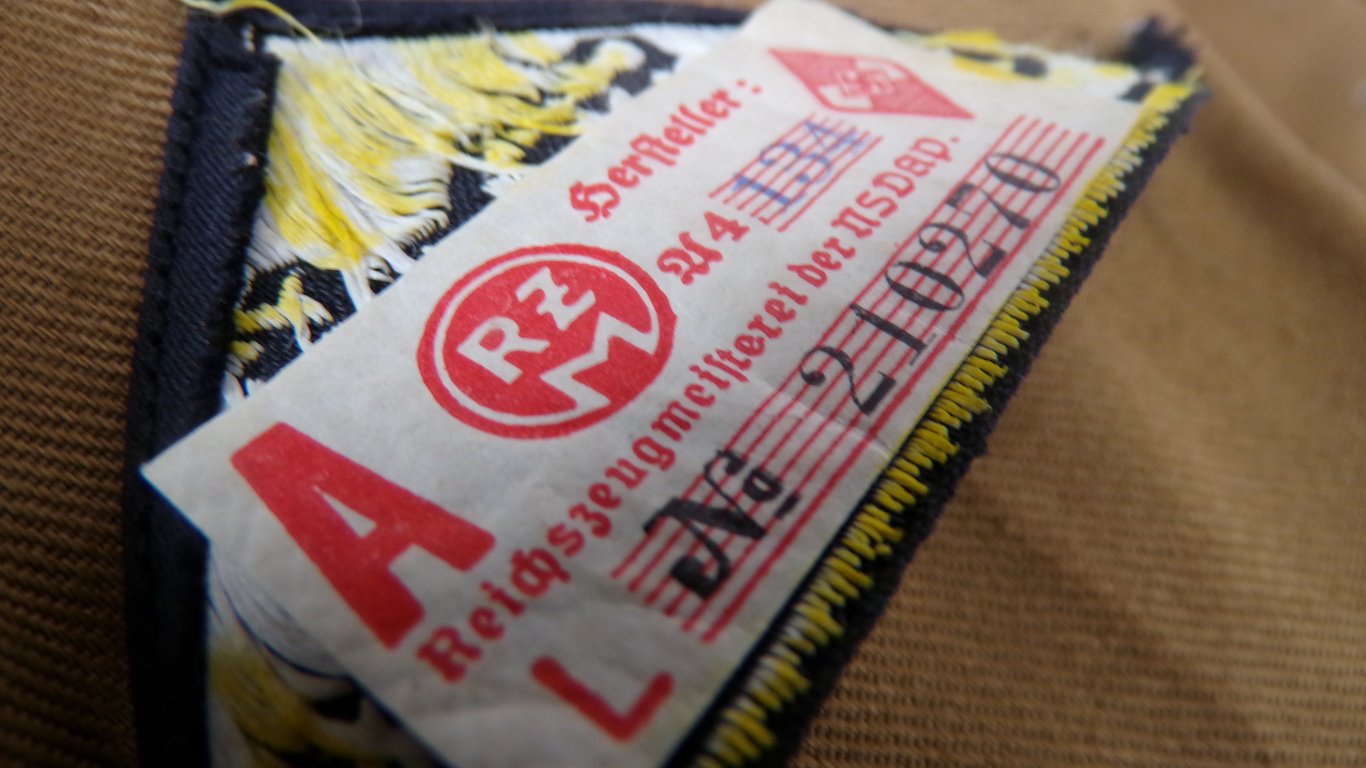 Complete Hitler Jugend Uniform Part 1