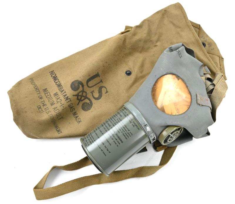 US WW2 Non-Combatant Gasmask Set