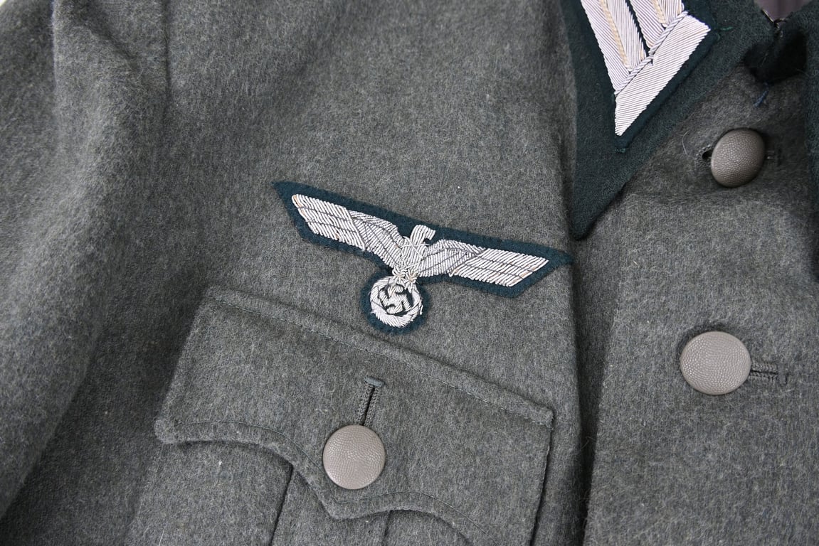 German WH DKIG Tunic Grenadier Regiment 105 Oberleutnant Hans Hoppe
