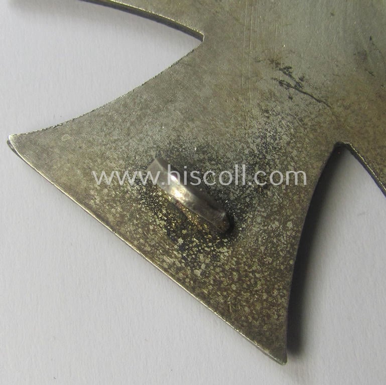 'Eisernes Kreuz 1. Klasse' being a non-maker-marked example by: 'Otto Schickle'