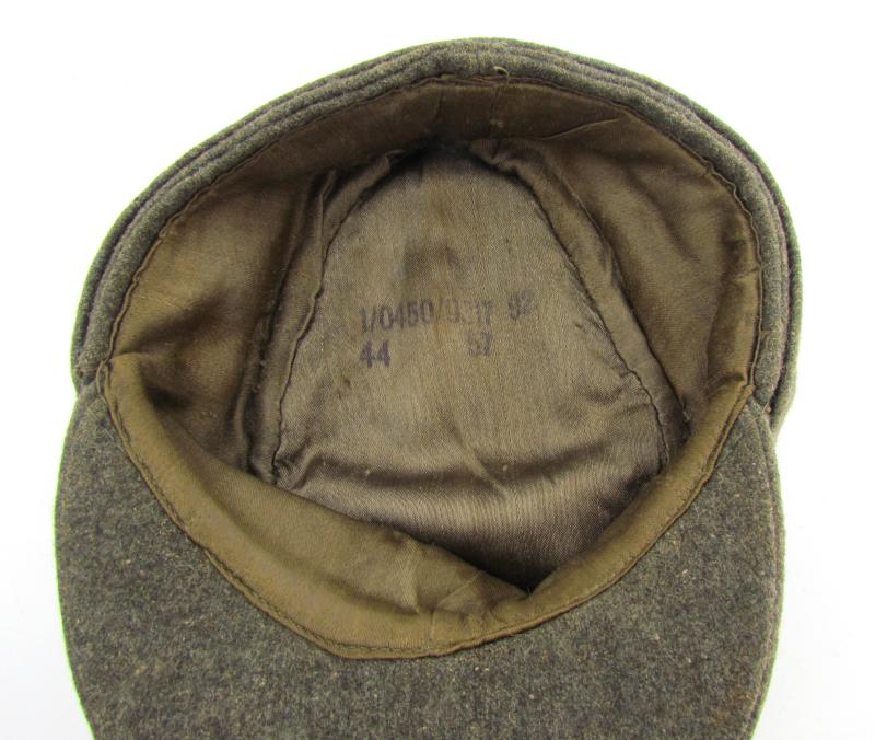Wehrmacht (Heer) Officers field cap ‘Einheitsfeldmütze’with RBNr. 1944