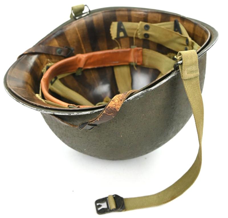 US WW2 M1 Swivel Bale Combat Helmet