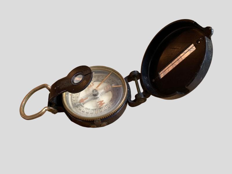 U.S. Army Lensatic Compass 'Corps of Engineers' -1945-