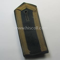 Single, early- ie. mid-war-period, WH (Kriegsmarine) NCO-type shoulderstrap...