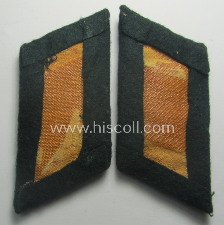 Pair of WH (Heeres) collar-tabs (ie. 'Kragenspiegel für Offiziere') as piped in the desirable green- (ie. 'grüner'-) coloured branchcolour: 'Offizier eines Jäger- o. Gebirgsjäger-Rgts.'