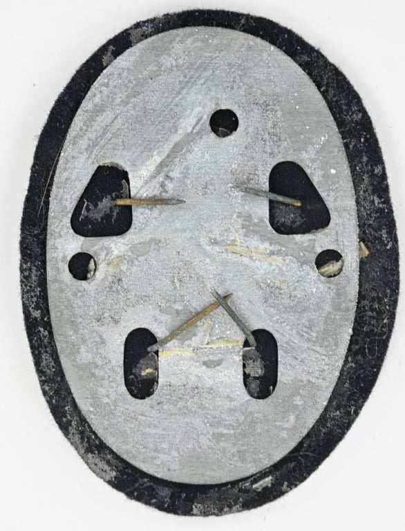 German KM Career Badge 'Funkmaat'