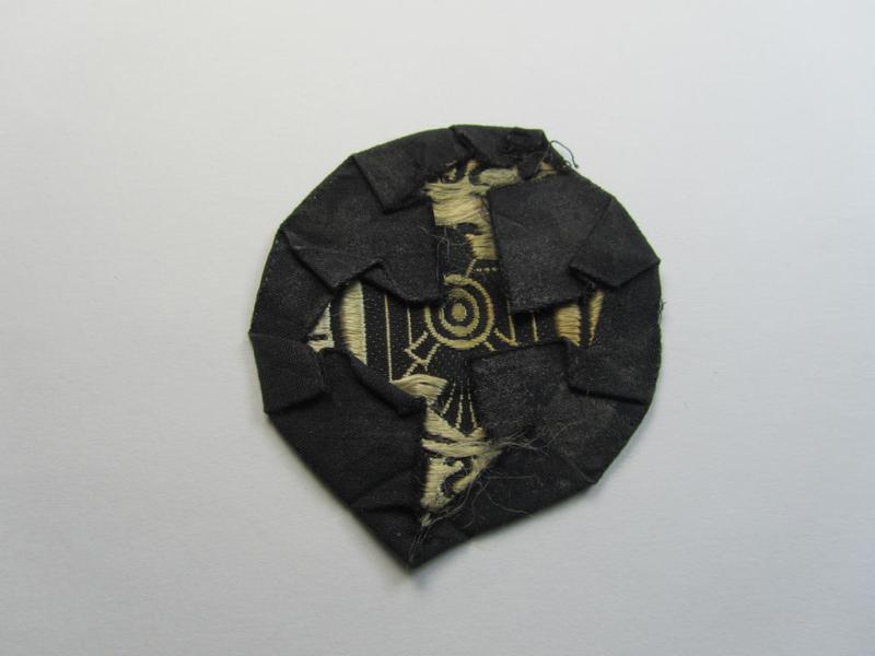 Attractive - and with certainty scarcely encountered! - linnen-based-, so-called: 'Auszeichnung für Schiessleistungen des Deutscher Schützenverbandes Gau Westfalen' (ie. DSV), being an example as was executed in so-called: 'BeVo'-weave-pattern