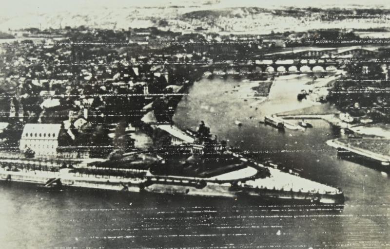 US WW2 Radio Picture Rhine River Coblenz