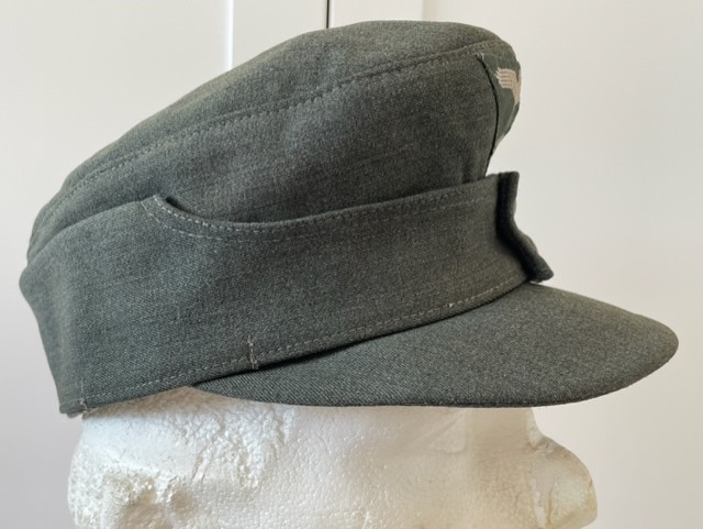 GERMAN WWII WAFFEN SS M43 ENLISTED MANS CAP.