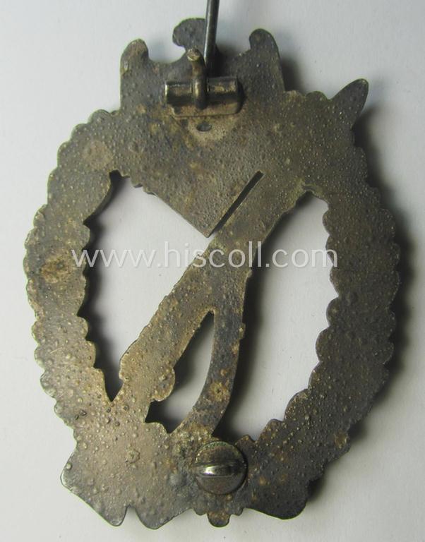 'Infanterie Sturmabzeichen in Silber' being a non-maker-marked, 'solid-back' example as executed in silver-coloured, zinc-based metal as was produced by a (by me) unidentified maker