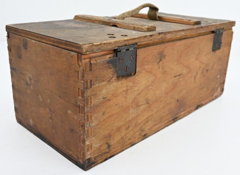 German WH Gewehr Grenade Ammo Box
