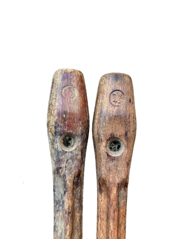 6x Bakelite Tent Pegs