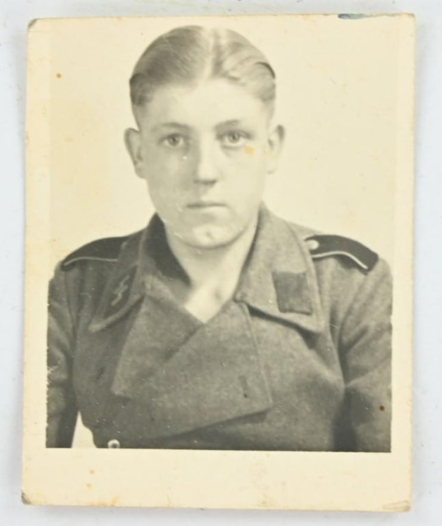 German Waffen-SS Portrait Picture Wehrpass Size