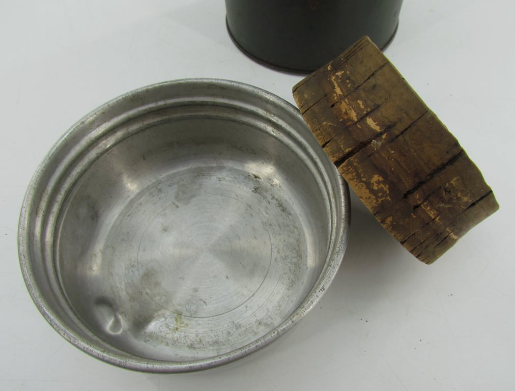 Wehrmacht Thermos Flask (Isolierflasche) – WaA Marked