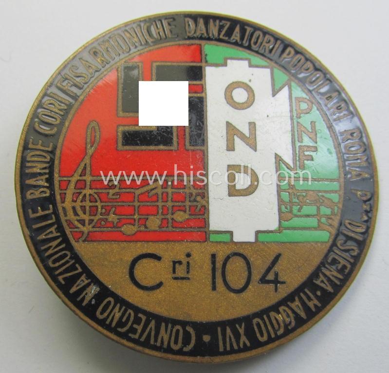 Attractive lapel-pin (ie. 'Veranstaltungsabzeichen') being a: 'Castelli Cerosa SA'-marked example as issued for the: 'Convegno Nazionale Bande Cori Fisarmoniche Danzatori Popolari - Roma Pza. di Sienna - Maggio XVI'