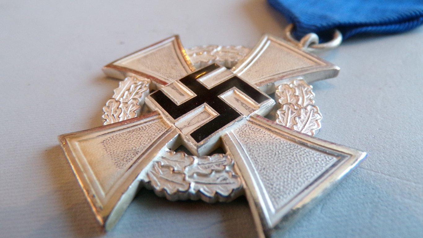 Lot of 3 x Treue dienst Abzeichen