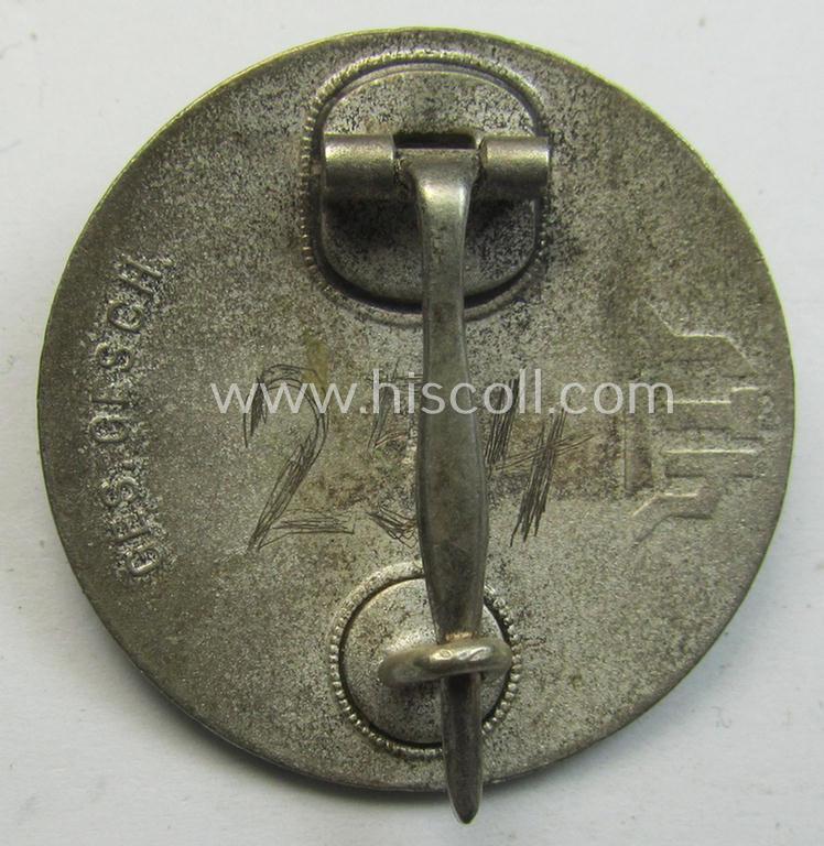 Enamelled lapel-pin: 'Der Stahlhelm' - Bund der Frontsoldaten (Sta) - Eintrittsabzeichen 1929' being a period-engraved example that comes in an overall very nice- (and/or fully undamaged!), condition