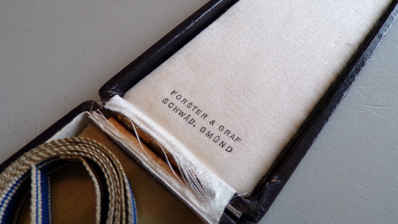 Ehrenkreuz der Deutschen Mutter Gold