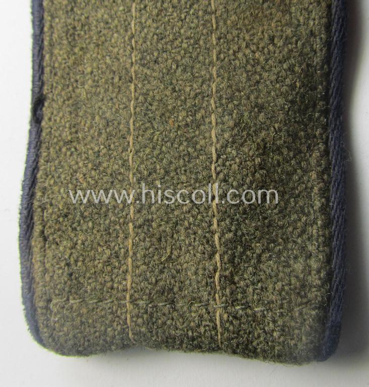 Single, later-war period- (ie.: 'M44'-pattern-) 'simplified', WH (Heeres) EM-type shoulderstrap: 'Soldat eines Sanitäts-Abtlgs.'