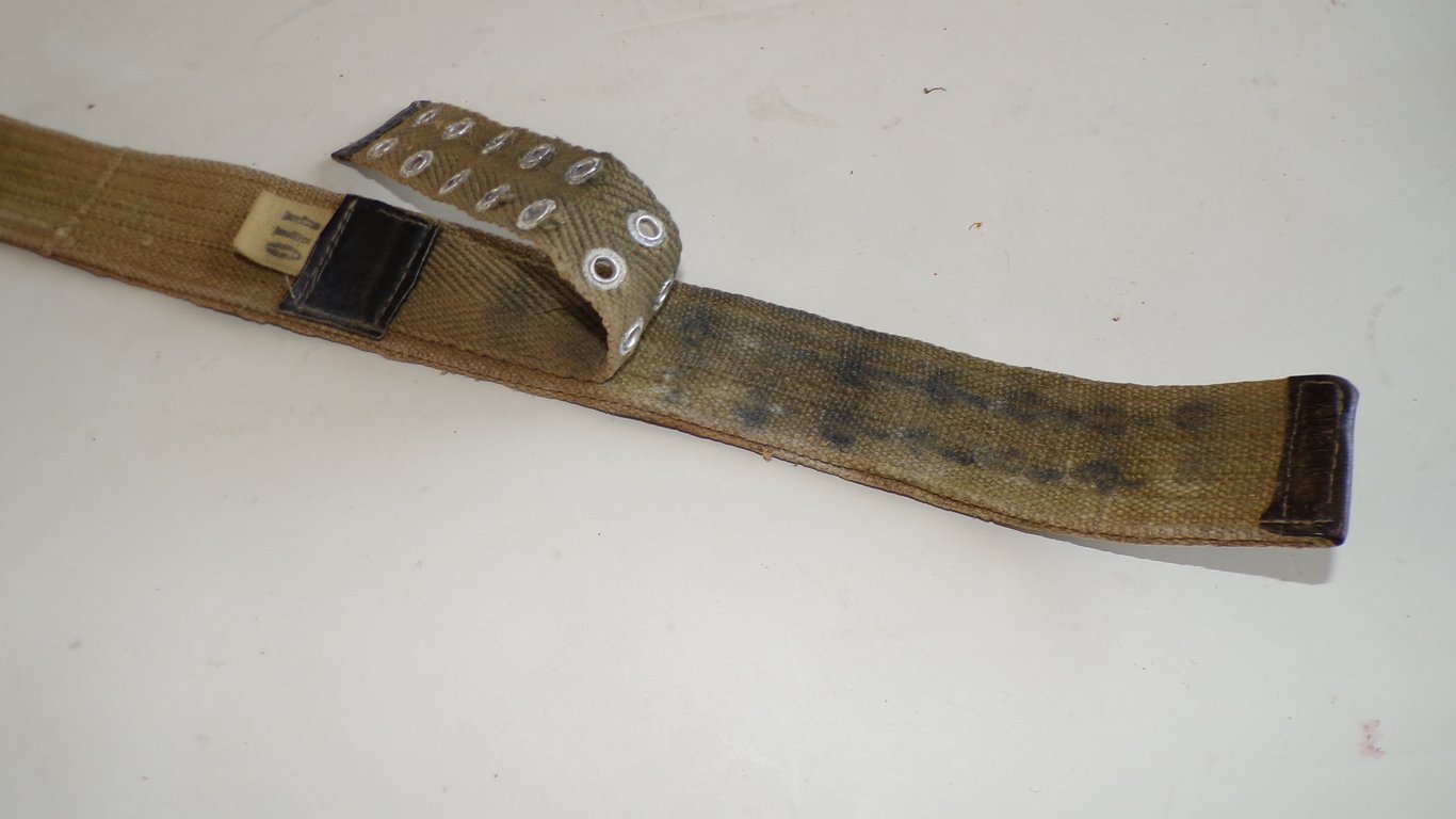 WH Afrikakorps Tropical Belt by E. Schneider