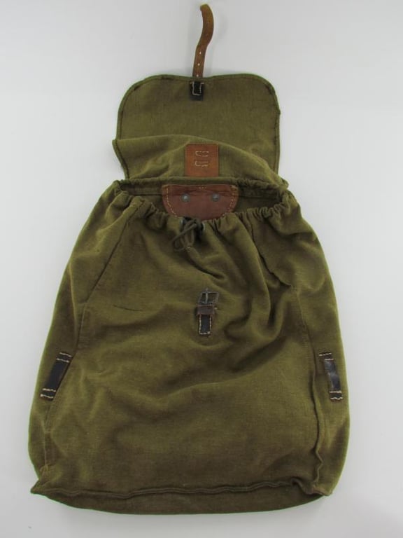 WH/SS Artillery Backpack RB Numbered