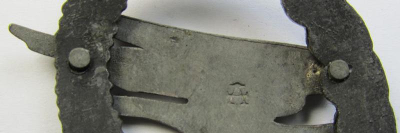 Attractive - and later-war-period! - zinc- (ie. 'Feinzink'-) based version of a WH (Luftwaffe) 'Fallschirmschützen-Abzeichen' being a clearly maker- (ie. 'A'-) marked example as was produced by the: 'Assmann'-company