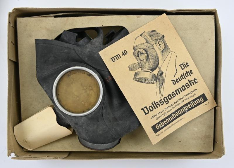 German LS DM40 Civil Gasmask with Filter in Box