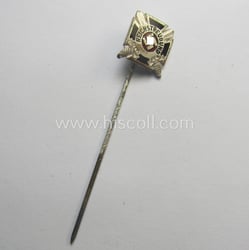 Interesting, 14 mm.-sized miniature of a: 'Mitgliedsabzeichen des...