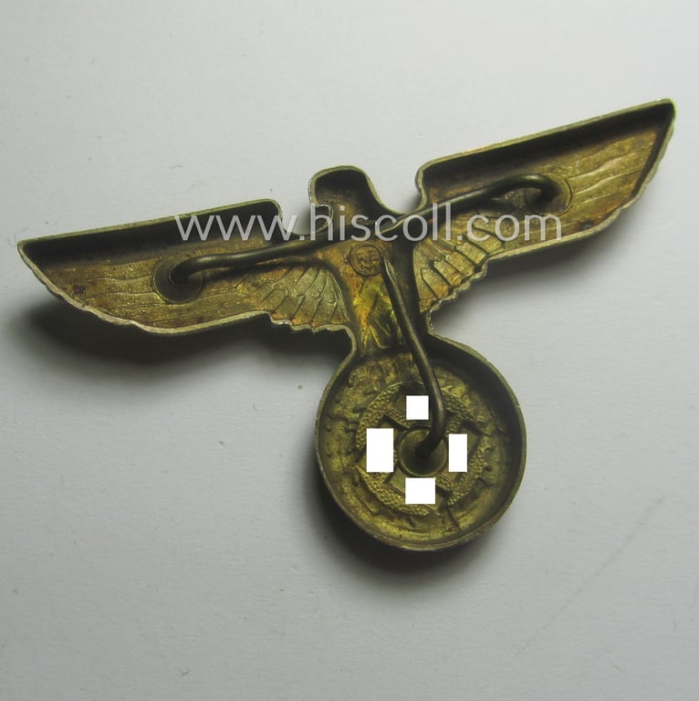 Bright golden-toned- and/or: 'Buntmetall'-based - (political-styled) visor- (ie. 'Schirmmützen'-) cap-eagle that is neatly: 'RzM' and/or 'M1/8' marked