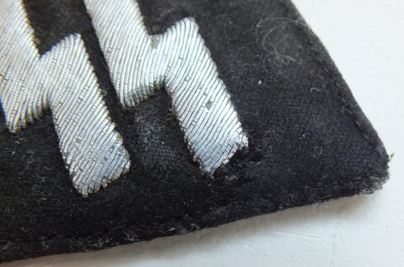 Waffen SS bullion style NCO  collar tab