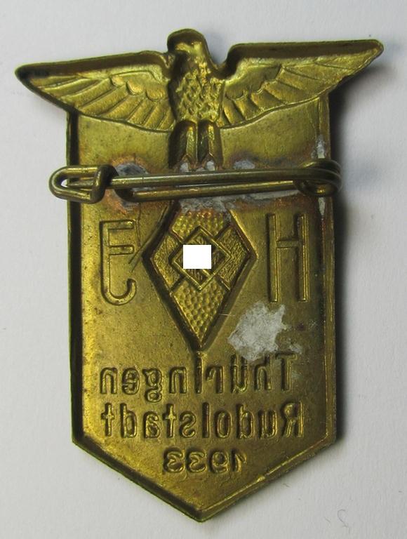 Attractive - and scarcely encountered! - HJ o. DJ- (ie.'Hitlerjugend o. Deutsches Jungvolk') related 'tinnie' being a non-maker-marked example as executed in golden-bronze-toned 'pot-metal' and showing the text: 'HJ - Thüringen - Rudolstadt 19...