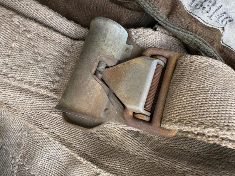 Complete Luftwaffe RZ-20 Parachute Harnass