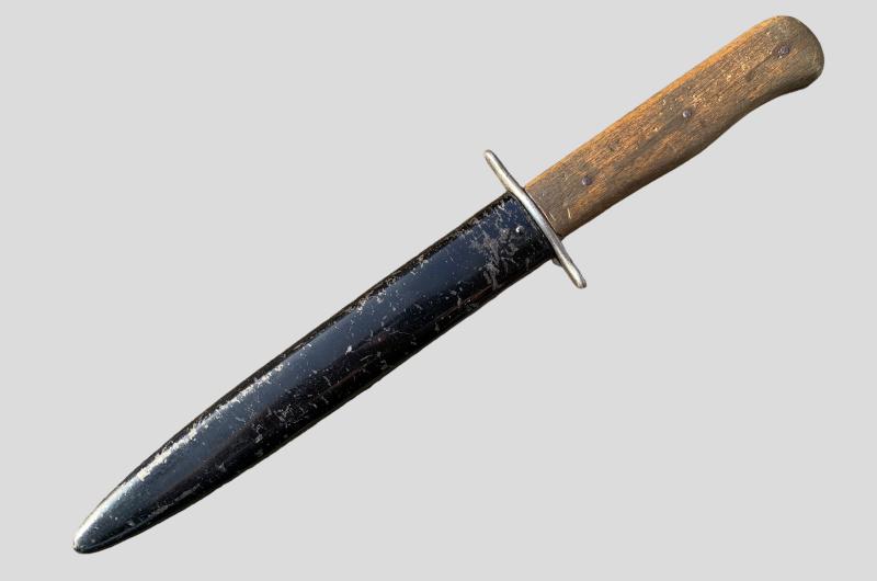 German WWII Close Combat Knife