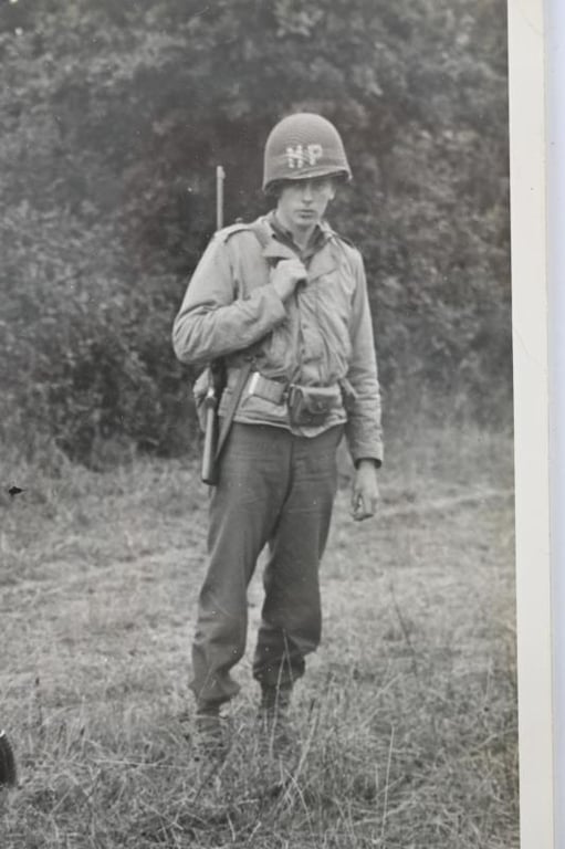 Allied WW2 Press Photo 'St. Lo - POW'