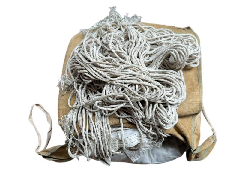 FJ RZ-20 Harness and Parachute