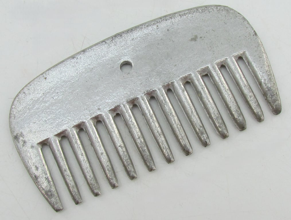 Cast Aluminum Horse Mane Comb