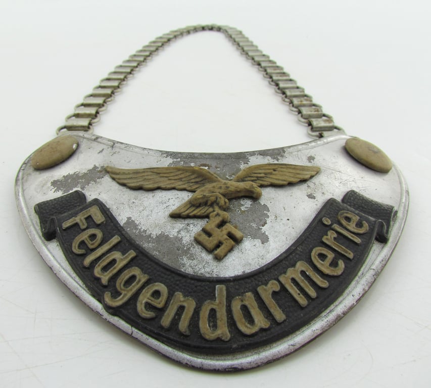 Luftwaffe Feldgendarmerie Ringkragen (Gorget)