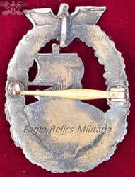 Kriegsmarine Auxiliary Cruiser War Badge  Kriegsabzeichen für Hilfskreuzer