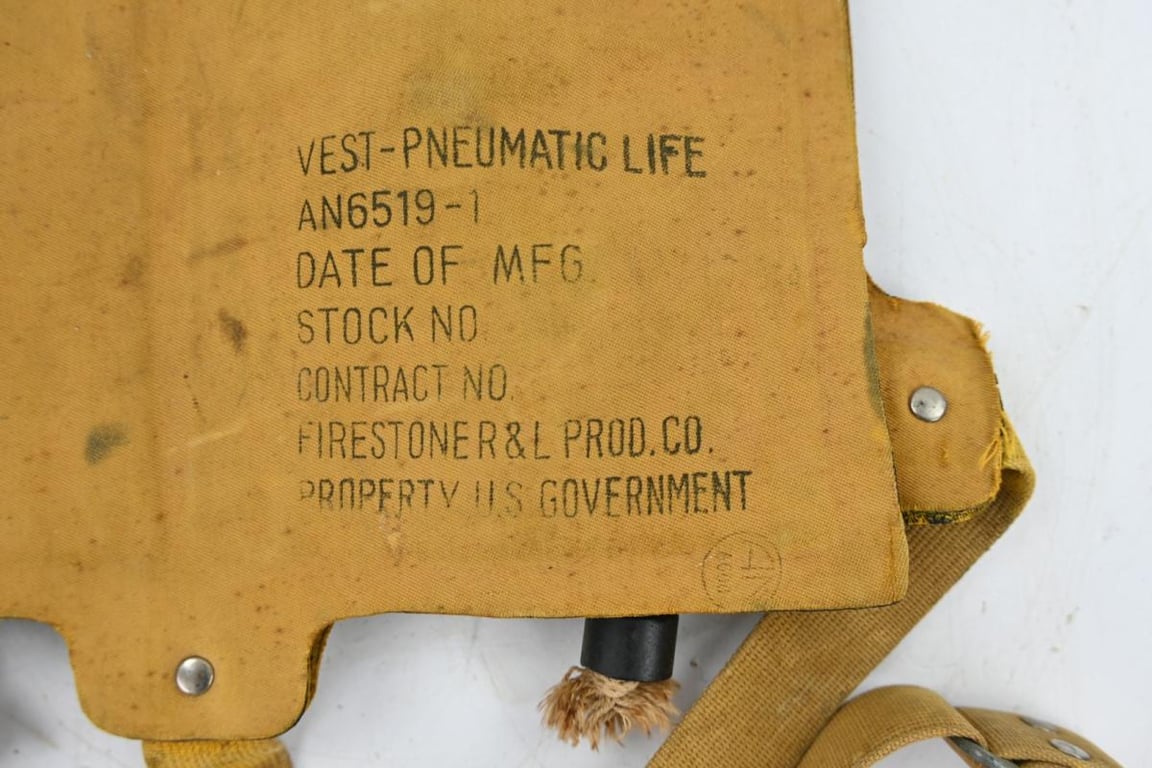US WW2 Mae West Life Preserver Vest AN 6519-1